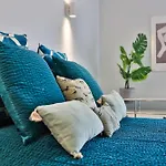 Frida - - 3 Bedrooms Sea View - 2 Mins Walk To Port Saint-Tropez