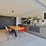 Frida - - 3 Bedrooms Sea View - 2 Mins Walk To Port Apartamento