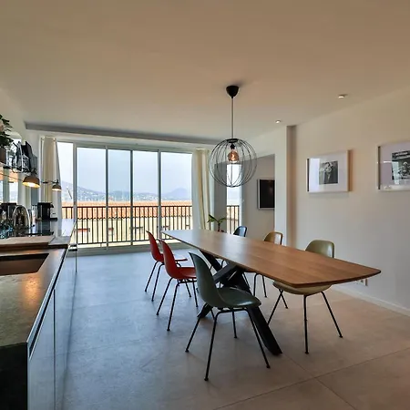 Frida - - 3 Bedrooms Sea View - 2 Mins Walk To Port