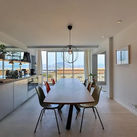 Frida - - 3 Bedrooms Sea View - 2 Mins Walk To Port Apartamento