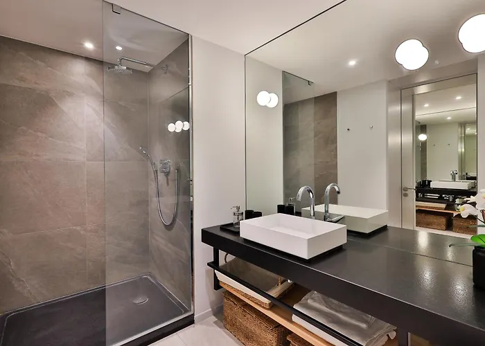 Frida - Saint-Tropez - 3 Bedrooms Sea View Apartment - 2 Mins Walk To Port *