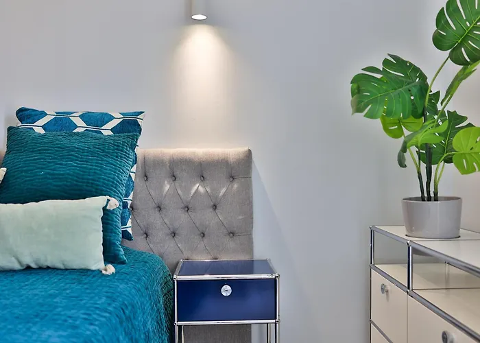 Frida - Saint-Tropez - 3 Bedrooms Sea View Apartment - 2 Mins Walk To Port